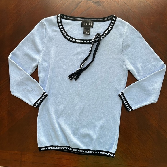 Finity Light Blue Sweater with Black Trim size L little - Picture 5 of 6